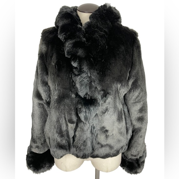 NWT Twelfth Street Cynthia Vincent Cropped Faux Fur Jacket Coat Black‎ Sm… - Picture 3 of 10